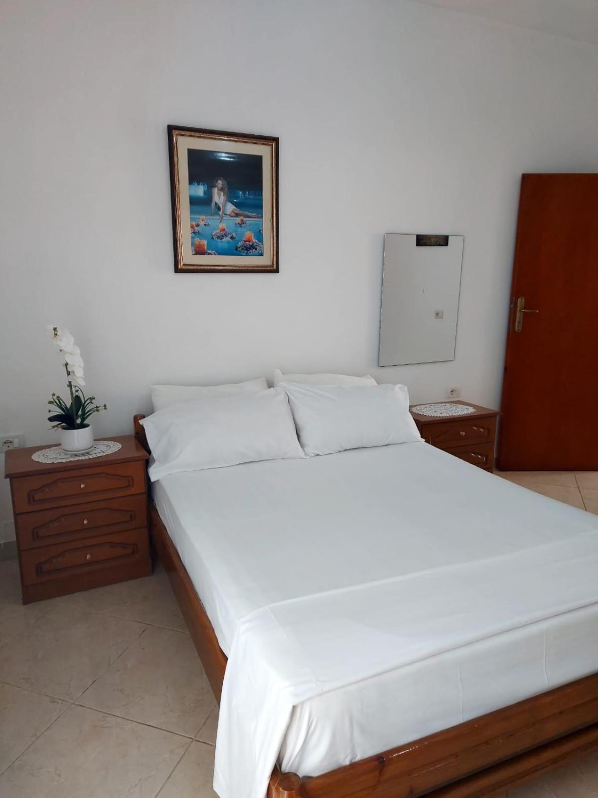 Guesthouse Shpetim Sarande Bagian luar foto