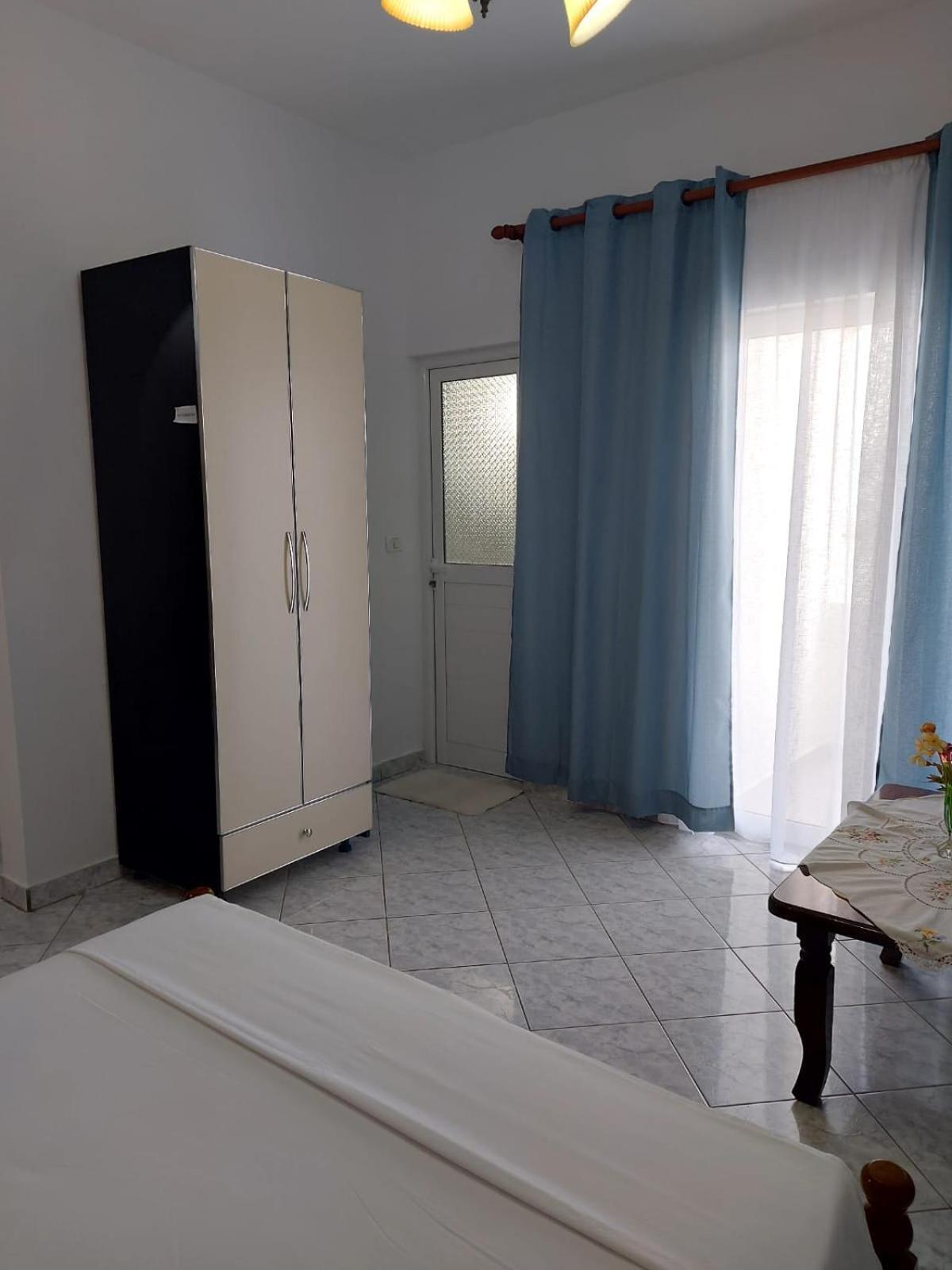 Guesthouse Shpetim Sarande Bagian luar foto